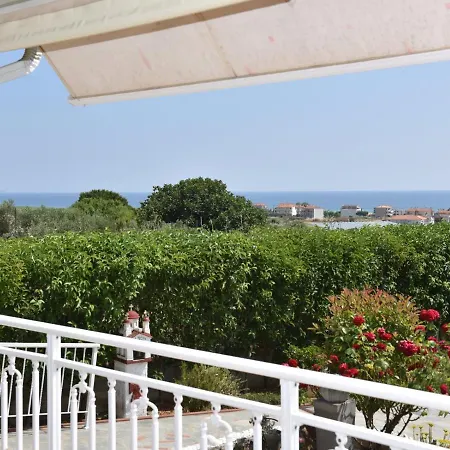 Eva's Treasure By Travelpro Sevices Nea Halkidiki פלוגיטה