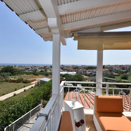 Eva's Treasure By Travelpro Sevices Nea Halkidiki * פלוגיטה